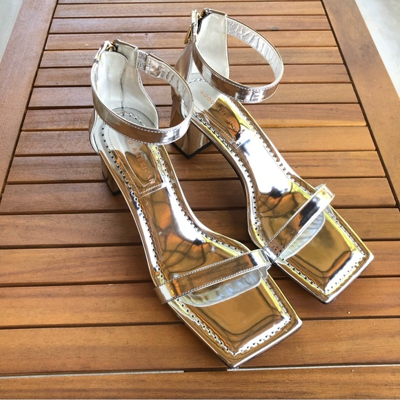 Good American Shoes - New Good American Silver Square Toe Sandals 7.5